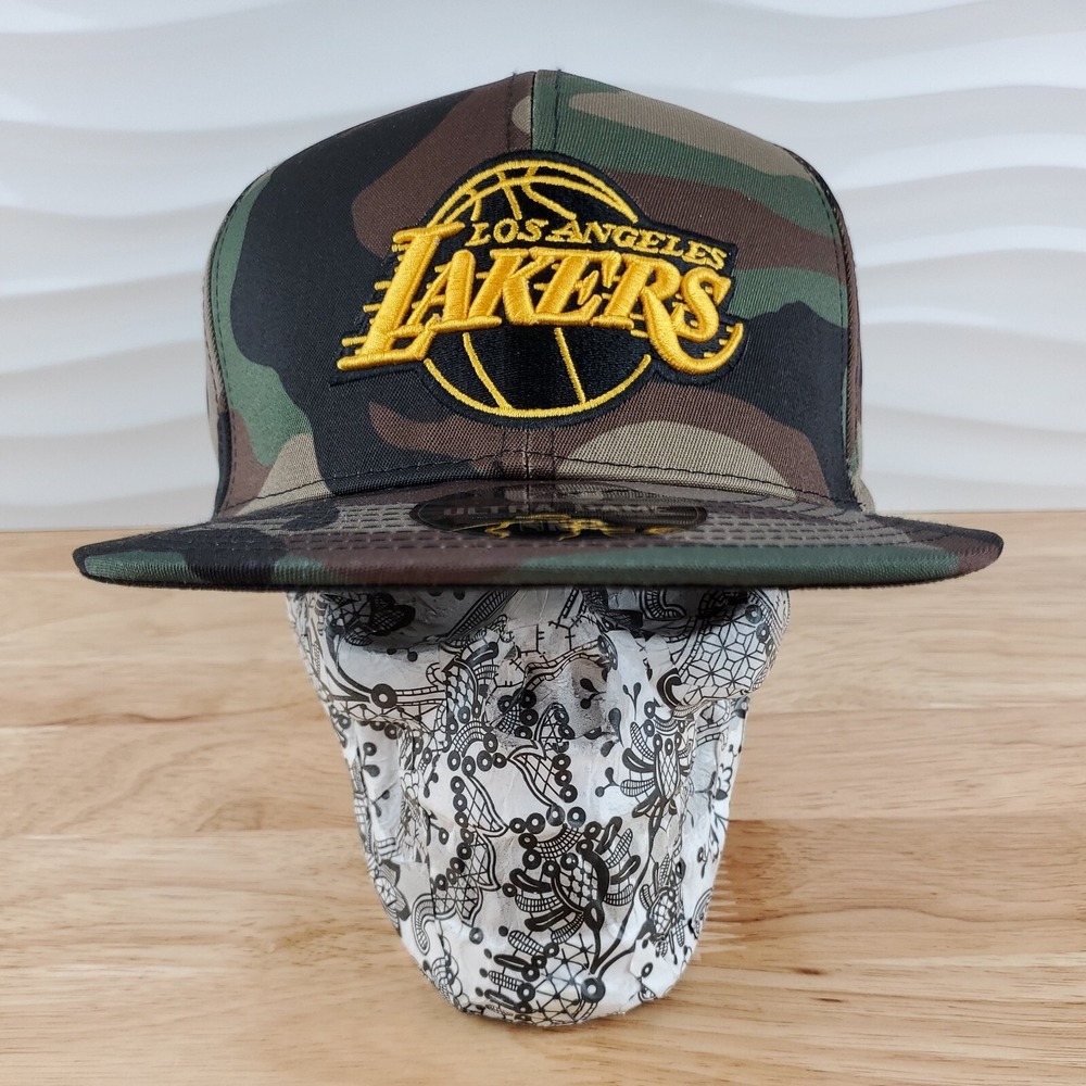 Ultra Game Los Angeles Lakers NBA Embroidered Camo Snapback OSFM Hat‎ Cap